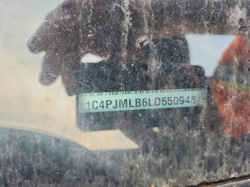 Photo 14 from auction – 2020 JEEP CHEROKEE with VIN 1C4PJMLB6LD650948