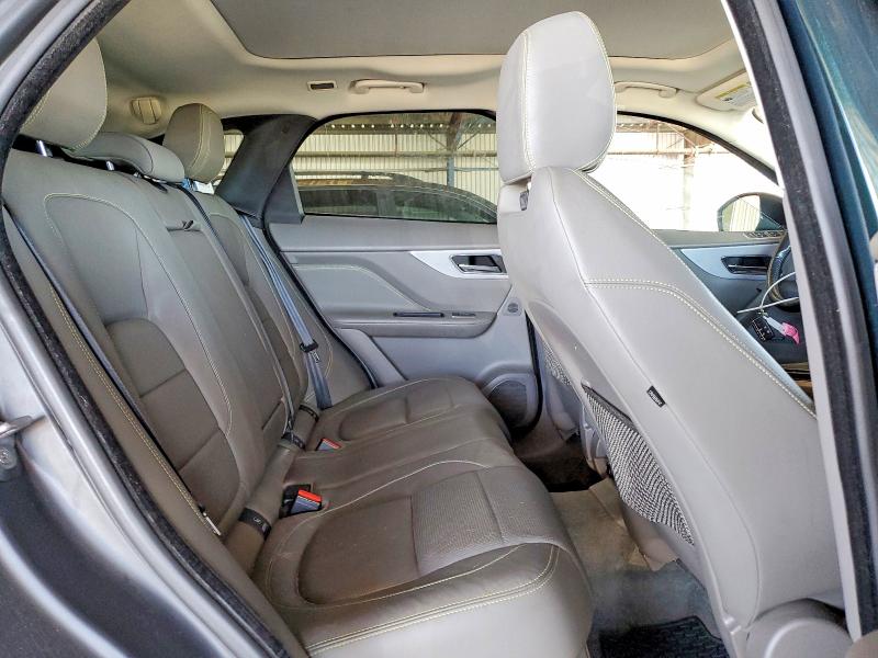 Photo 11 from auction – 2018 JAGUAR F-PACE with VIN SADCL2FN5JA296202