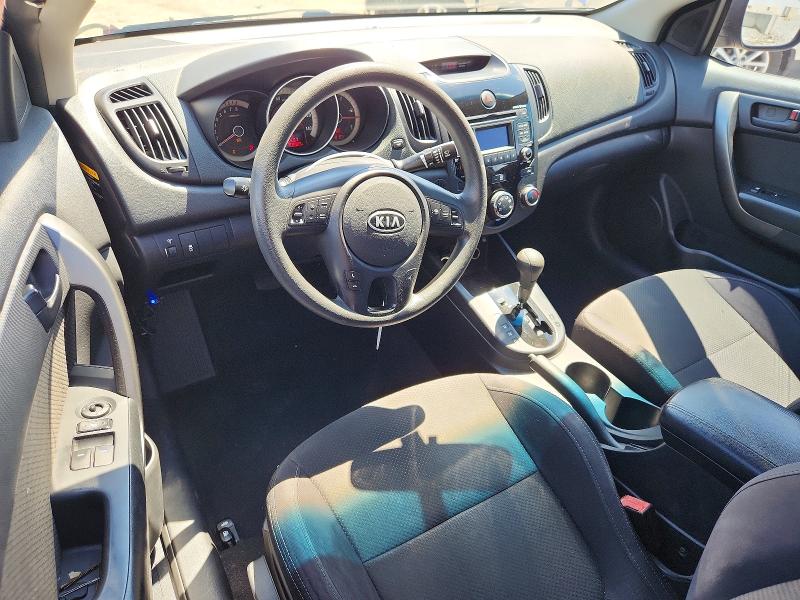 Foto 8 de la subasta – 2010 KIA FORTE KOUP con VIN KNAFU6A25A5201346