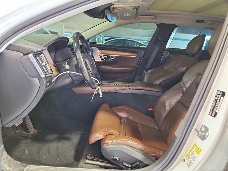 Photo 7 from auction – 2018 VOLVO S90 with VIN LVY992ML4JP007211