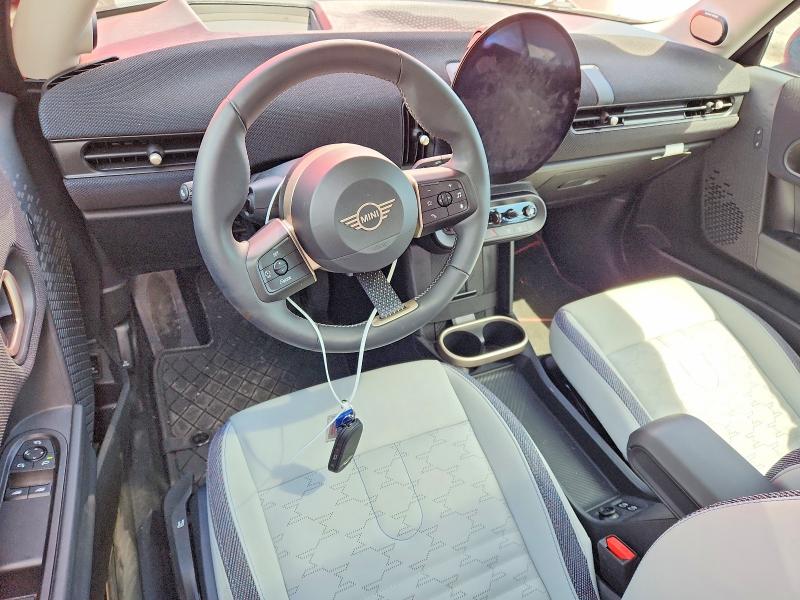 Photo 8 from auction – 2025 MINI COOPER with VIN WMW23GD04S2X25110