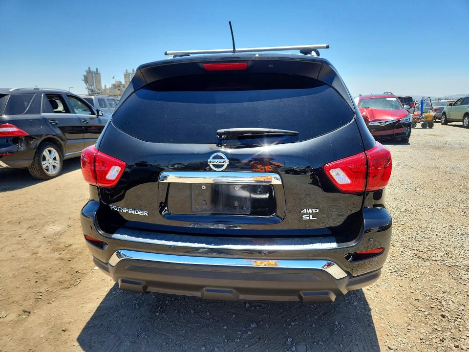 Photo 6 from auction – 2018 NISSAN PATHFINDER with VIN 5N1DR2MM1JC607861