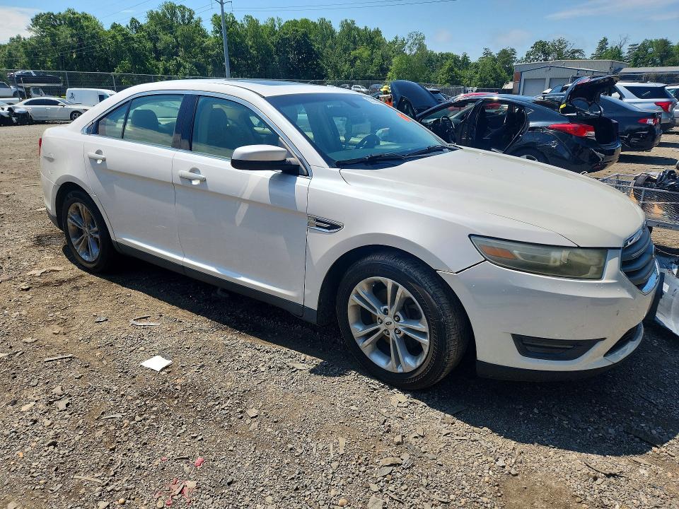 Photo 4 from auction – 2013 FORD TAURUS with VIN 1FAHP2E87DG133317