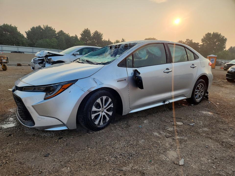 TOYOTA COROLLA 2020 with VIN JTDEBRBE4LJ009022 - Photo from auction