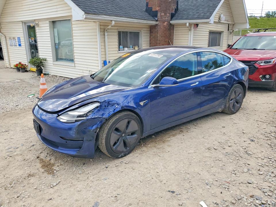TESLA MODEL 3 2018 with VIN 5YJ3E1EA0JF041950 - Photo from auction