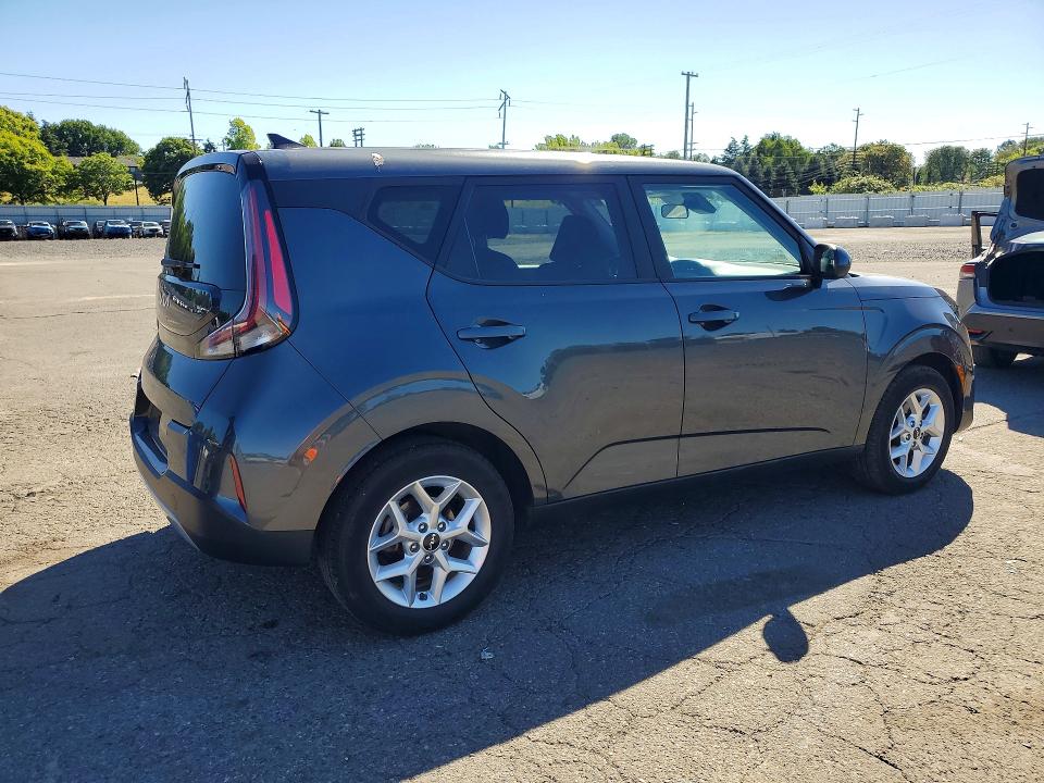 Photo 3 from auction – 2023 KIA SOUL with VIN KNDJ23AU4P7888836