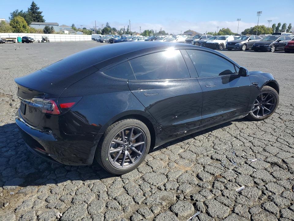 Photo 3 from auction – 2019 TESLA MODEL 3 with VIN 5YJ3E1EA1KF421123