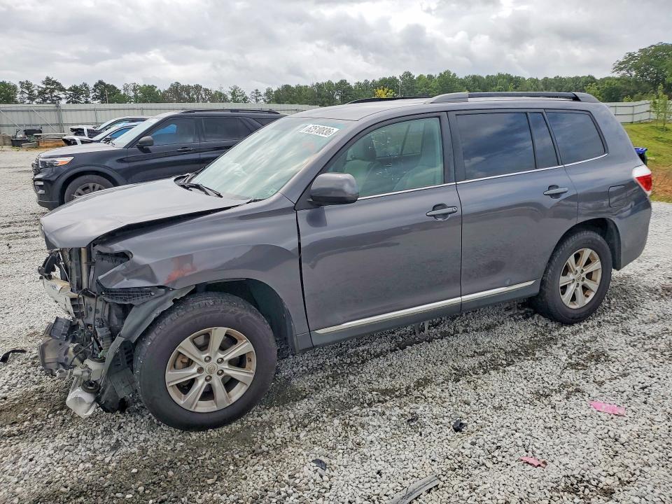 TOYOTA HIGHLANDER 2012 with VIN 5TDZK3EH5CS089213 - Photo from auction