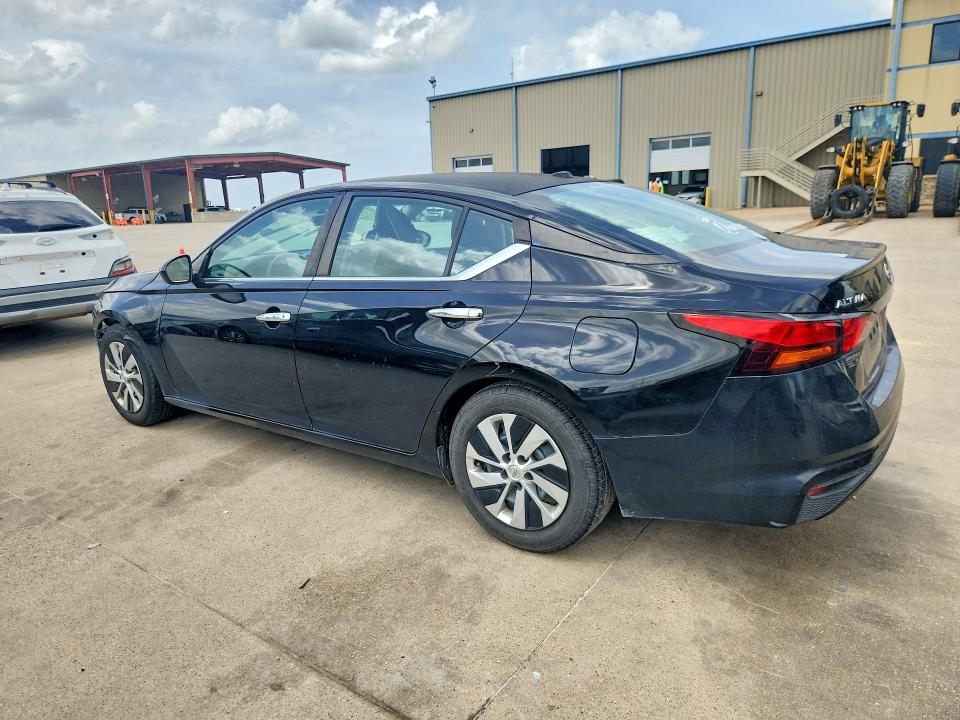 Photo 2 from auction – 2020 NISSAN ALTIMA with VIN 1N4BL4BV3LN302184