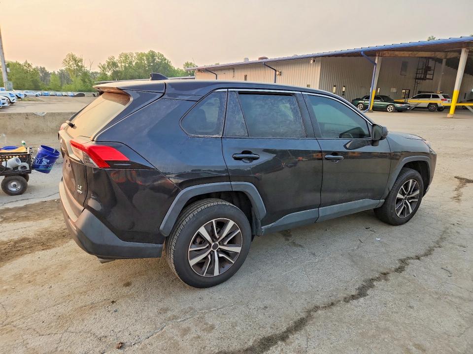 Photo 3 from auction – 2022 TOYOTA RAV4 with VIN 2T3F1RFVXNC288953