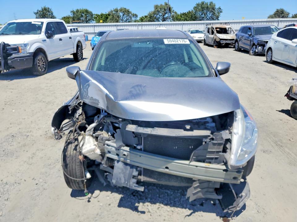 Photo 5 from auction – 2018 NISSAN VERSA with VIN 3N1CN7AP1JL835552