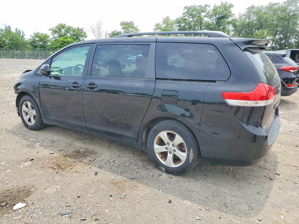 Фото 2 с аукциона – 2014 TOYOTA SIENNA с VIN 5TDKK3DCXES501152