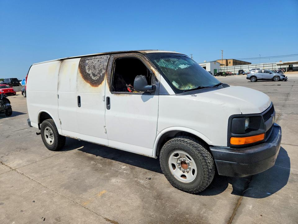 Photo 4 from auction – 2014 CHEVROLET EXPRESS G2500 with VIN 1GCWGFCAXE1102386