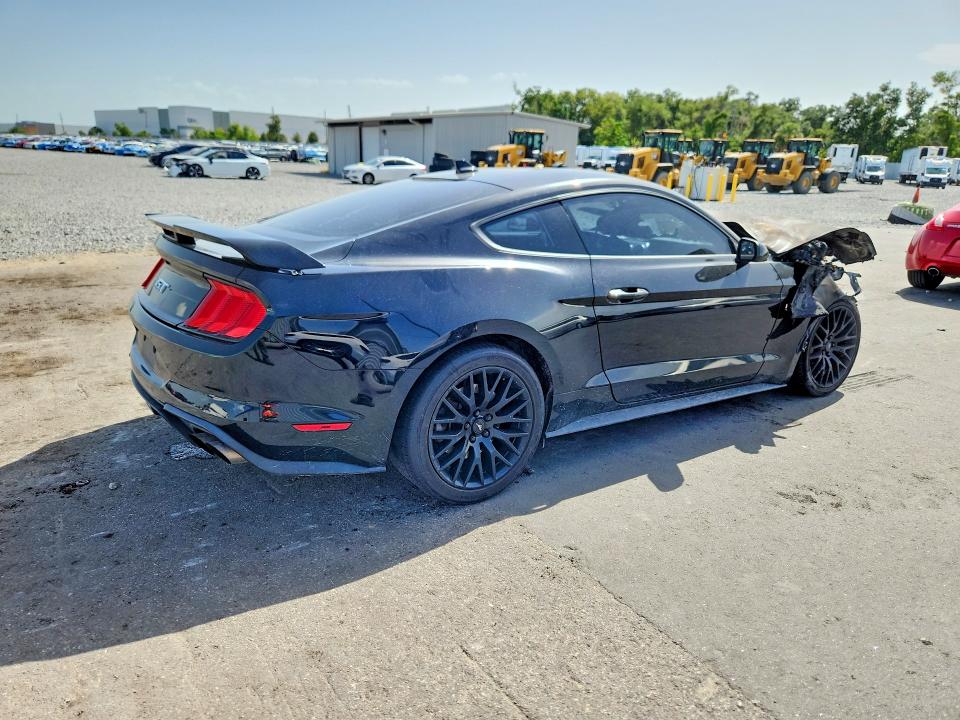 Photo 3 from auction – 2020 FORD MUSTANG with VIN 1FA6P8CF6L5149238