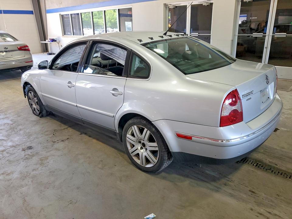 Photo 2 from auction – 2004 VOLKSWAGEN FACADE with VIN WVWRU63BX5P028270