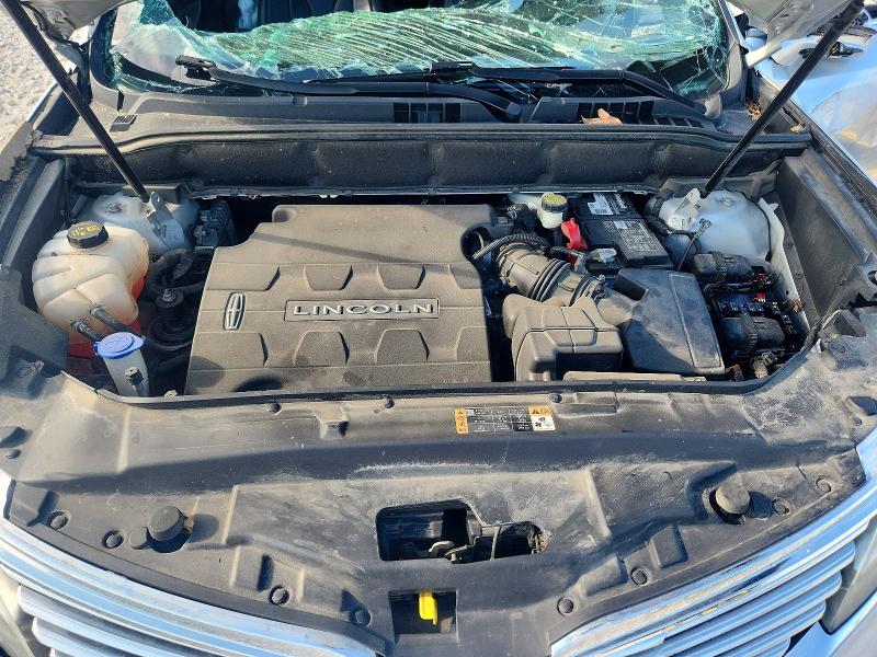 Photo 12 from auction – 2017 LINCOLN MKX with VIN 2LMPJ8LR2HBL39762