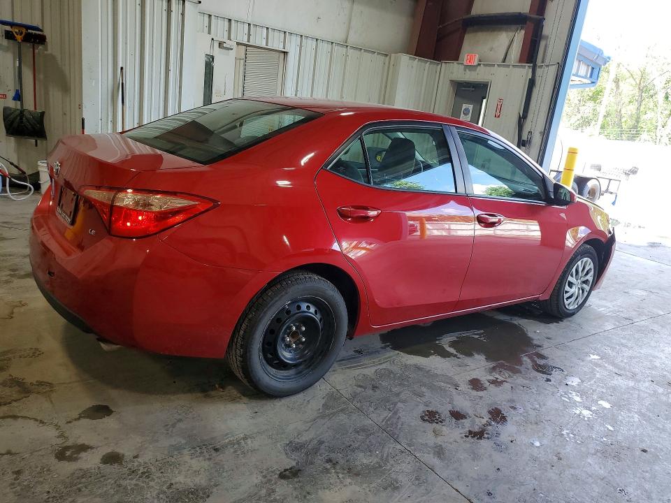 Photo 3 from auction – 2017 TOYOTA COROLLA with VIN 2T1BURHE4HC750732