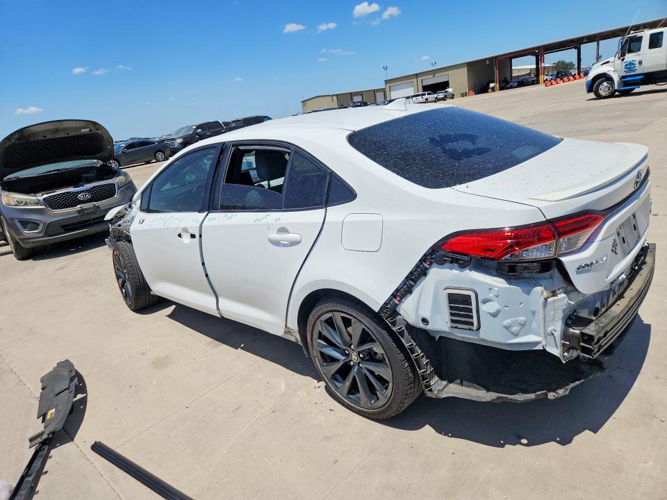 Снимка 2 от търг – 2023 TOYOTA COROLLA HYBRID с VIN JTDBCMFE7PJ006280