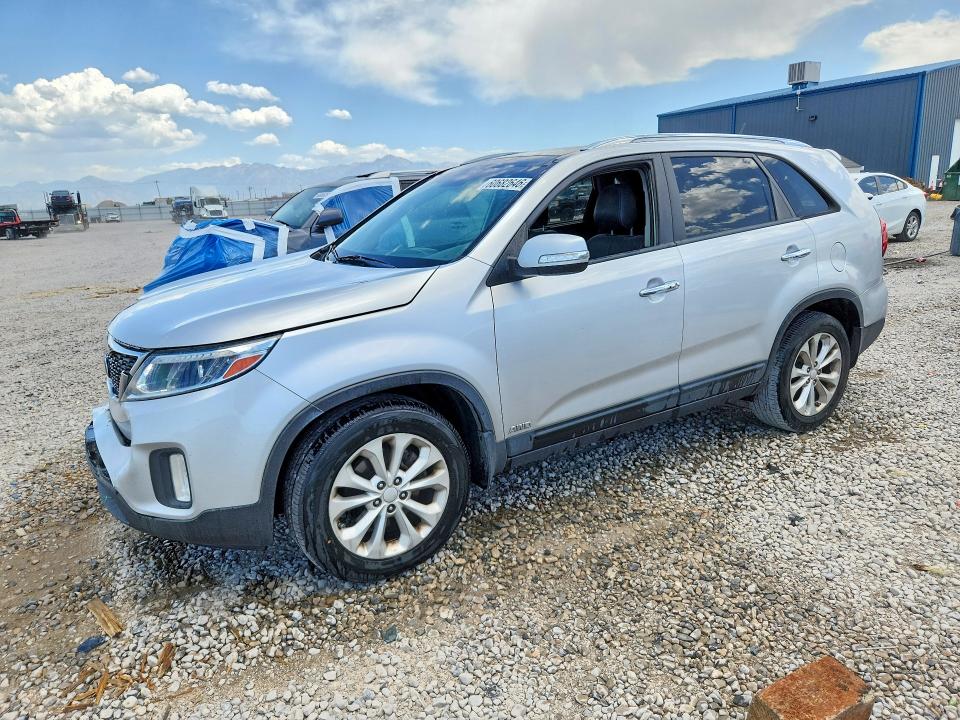 KIA SORENTO 2014 with VIN 5XYKUDA72EG546249 - Photo from auction