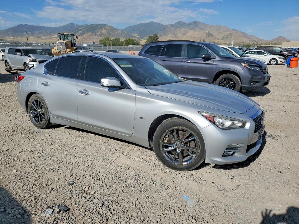 Photo 4 from auction – 2017 INFINITI Q50 with VIN JN1EV7AR4HM838519