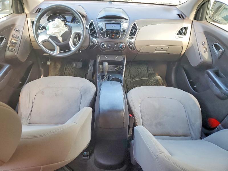 Photo 8 from auction – 2012 HYUNDAI TUCSON with VIN KM8JT3AB3CU339650