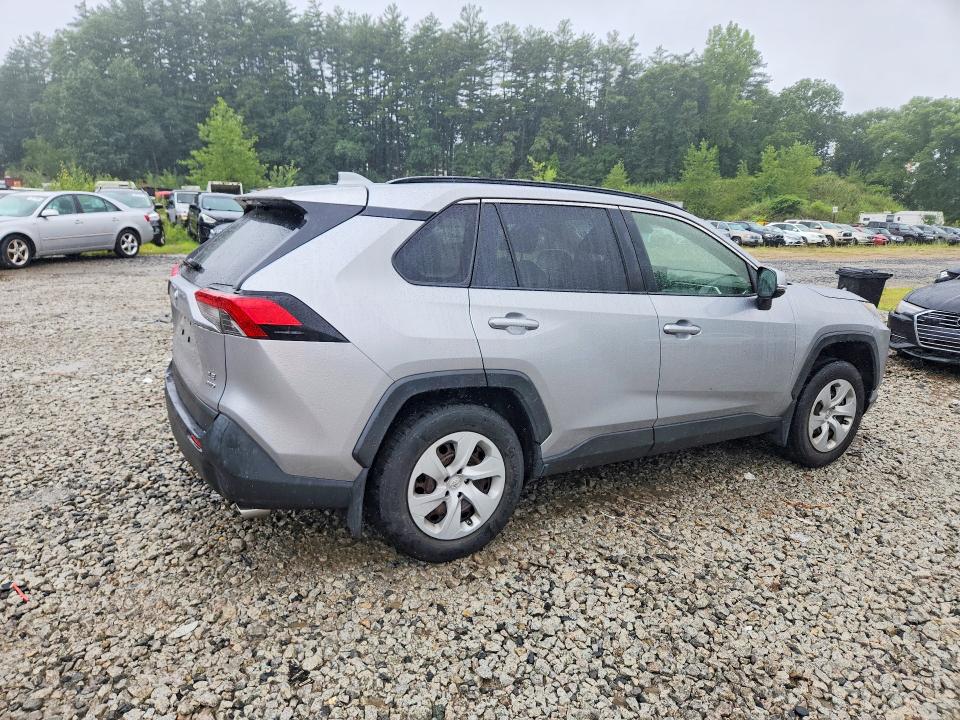 Photo 3 from auction – 2019 TOYOTA RAV4 with VIN JTMG1RFVXKJ012706