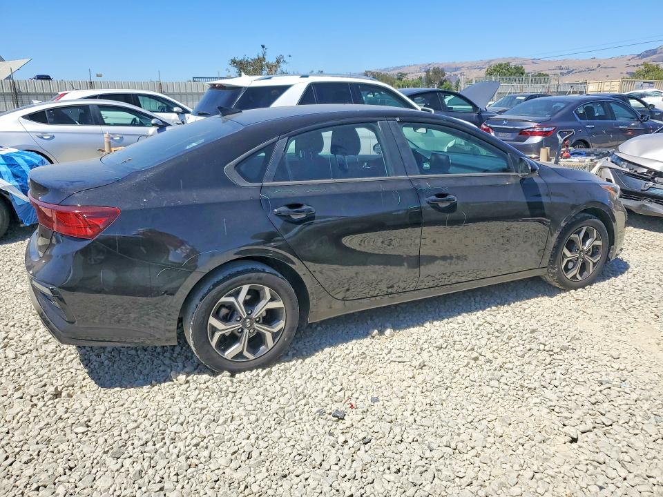 Photo 3 from auction – 2019 KIA FORTE with VIN 3KPF24AD7KE056900