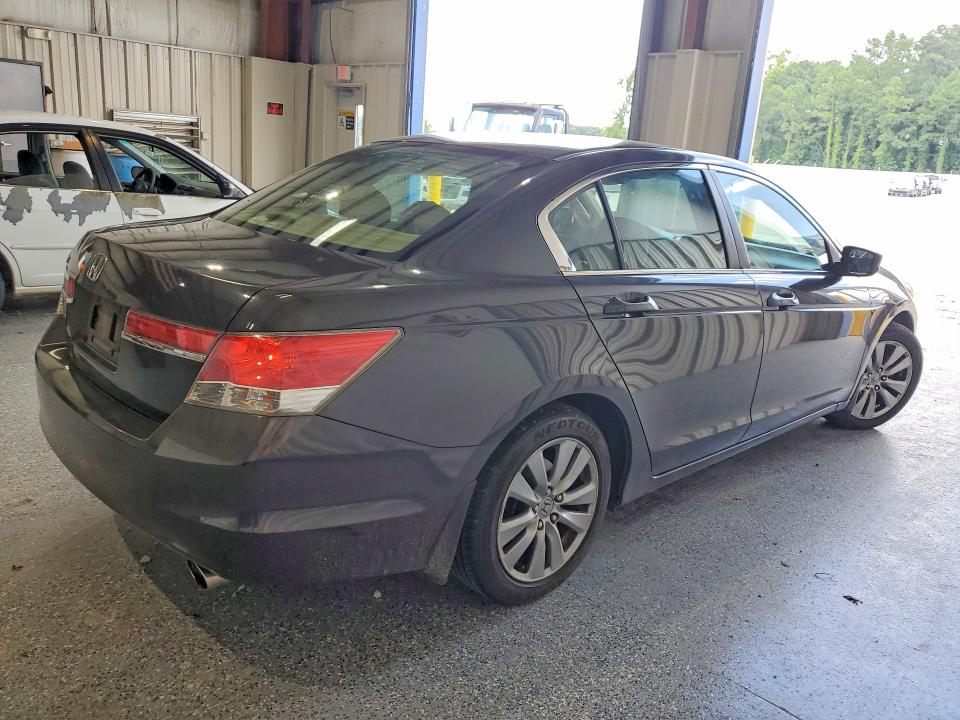 Photo 3 from auction – 2012 HONDA ACCORD with VIN 1HGCP2F78CA090233
