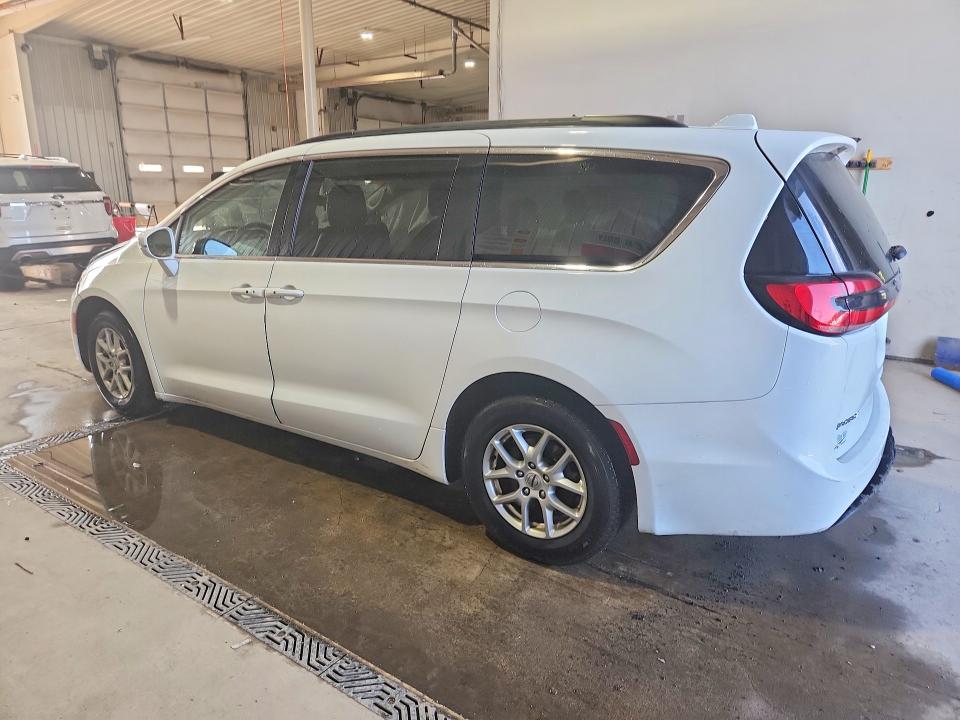 Photo 2 from auction – 2022 CHRYSLER PACIFICA with VIN 2C4RC1BG9NR143461