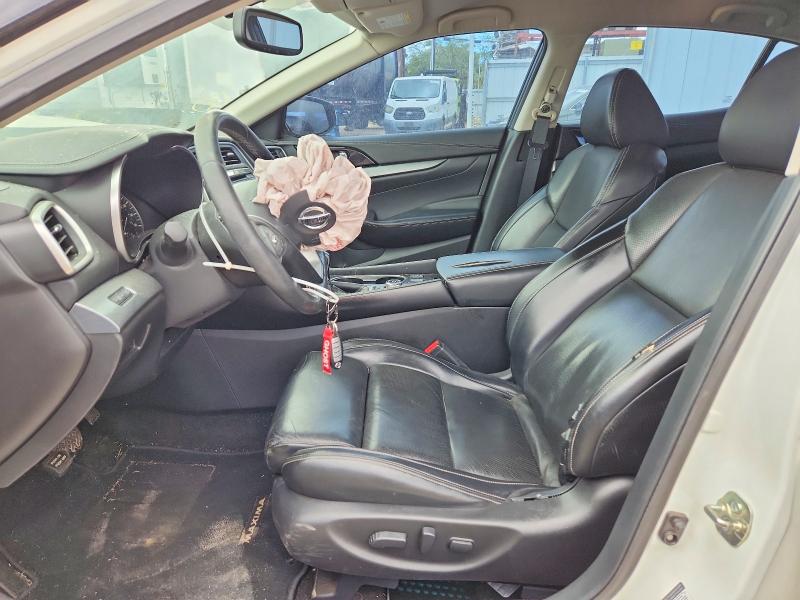Photo 7 from auction – 2016 NISSAN MAXIMA with VIN 1N4AA6AP5GC437541