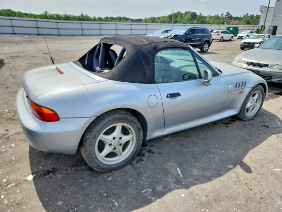 Photo 3 from auction – 1998 BMW Z3 with VIN 4USCH7336WLD16916