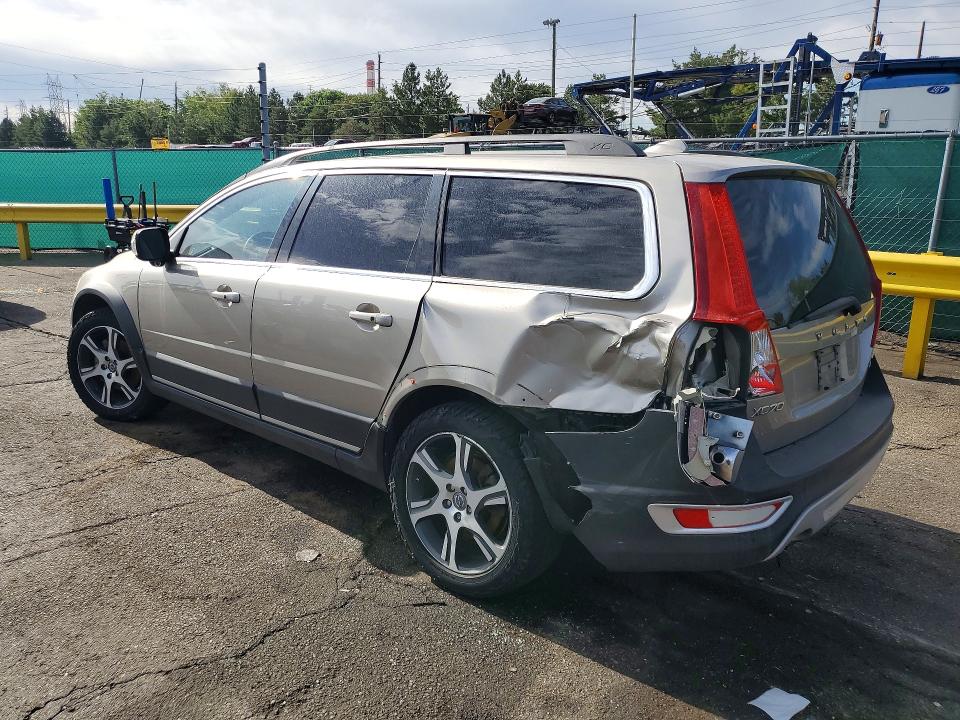 Photo 2 from auction – 2011 VOLVO XC70 with VIN YV4902BZ5B1099066