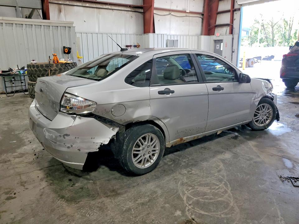 Photo 3 from auction – 2010 FORD FOCUS with VIN 1FAHP3FN5AW285091