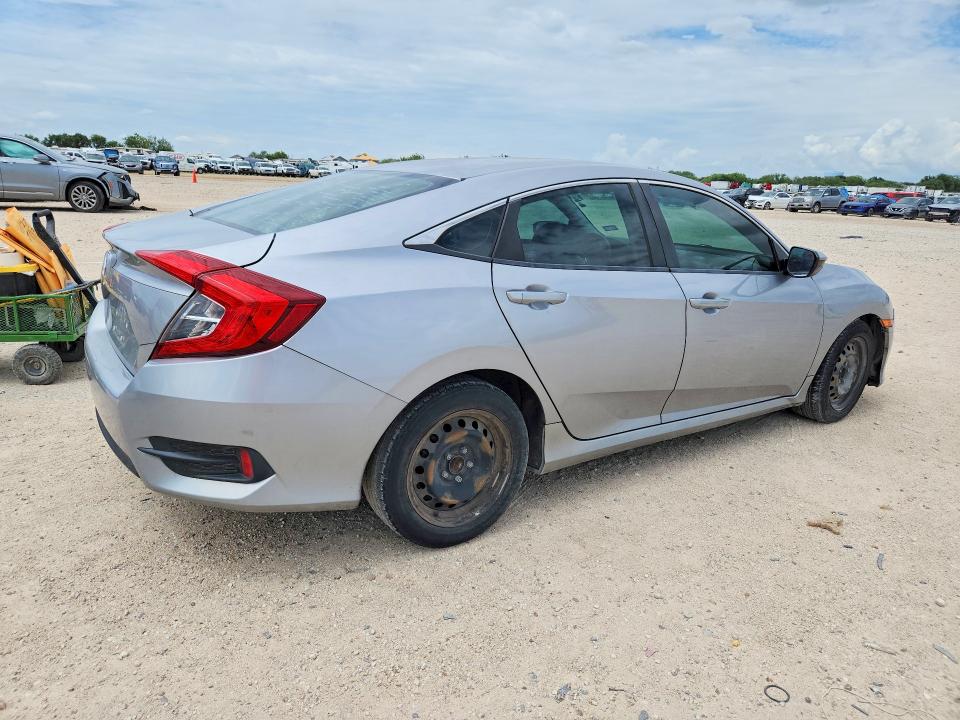 Photo 3 from auction – 2017 HONDA CIVIC with VIN 19XFC2F5XHE010330