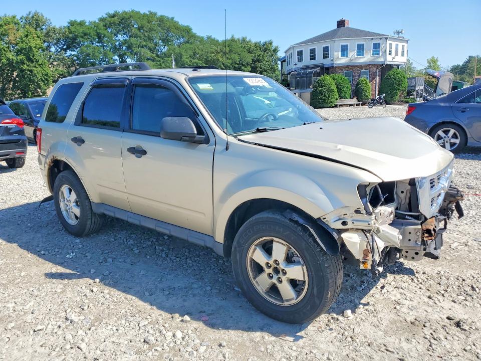 Photo 4 from auction – 2012 FORD ESCAPE with VIN 1FMCU9D74CKA77892