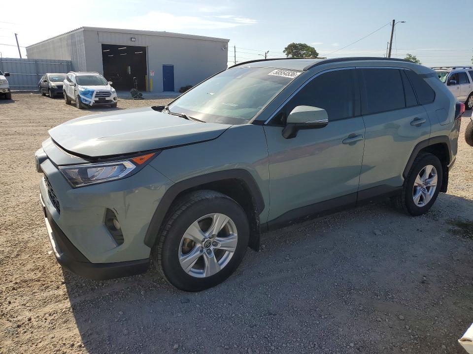 Photo 1 from auction – 2021 TOYOTA RAV4 with VIN 2T3P1RFV7MW214097