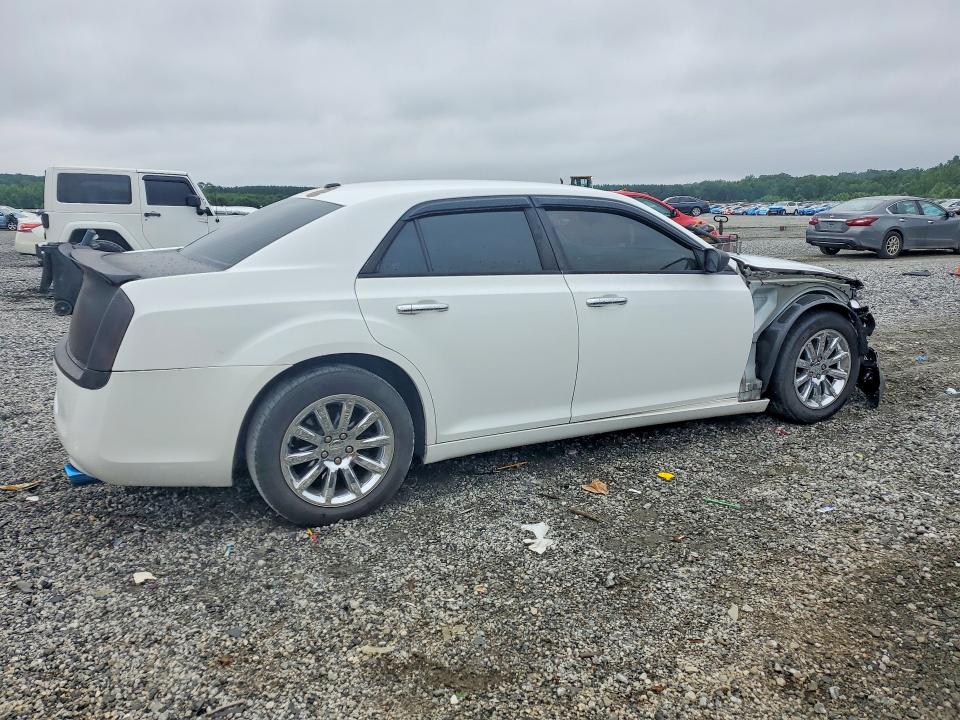 Photo 3 from auction – 2013 CHRYSLER 300C with VIN 2C3CCAET7DH650222