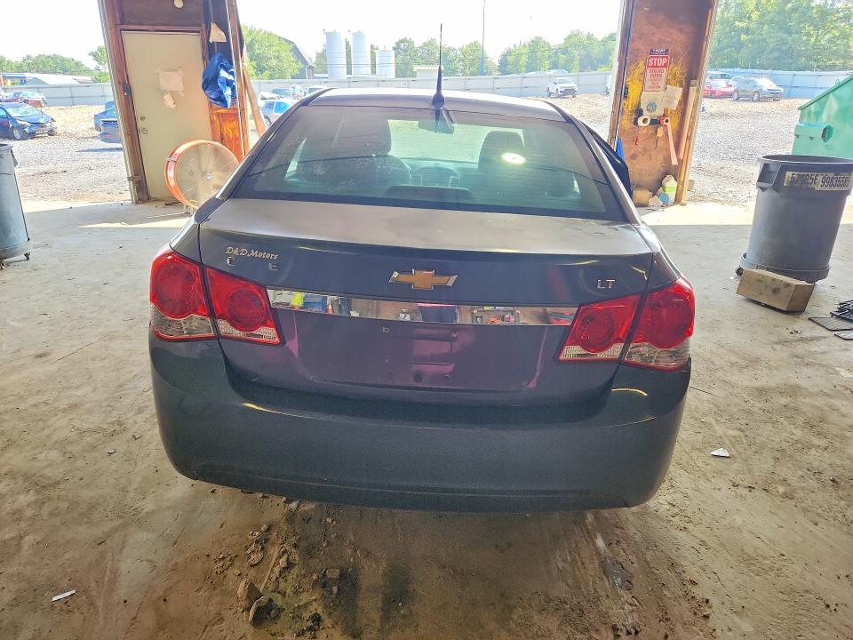 Photo 6 from auction – 2014 CHEVROLET CRUZE with VIN 1G1PC5SB1E7131012