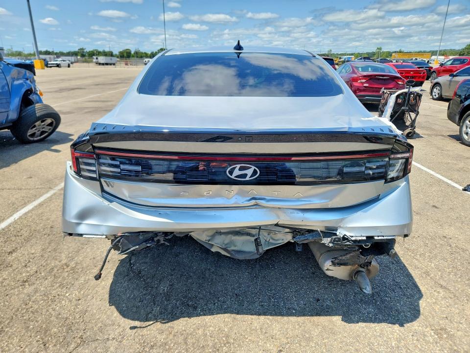 Photo 6 from auction – 2025 HYUNDAI SONATA with VIN KMHL24JA4SA433271