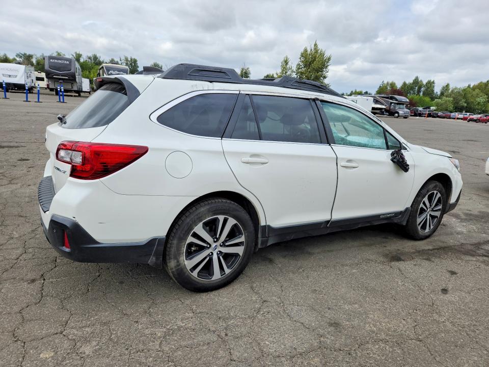 Фото 3 с аукциона – 2018 SUBARU OUTBACK с VIN 4S4BSANC8J3349947