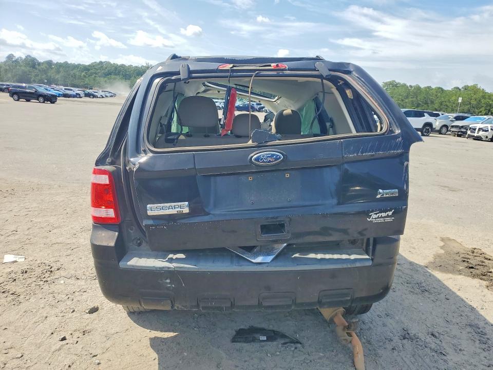 Photo 6 from auction – 2010 FORD ESCAPE with VIN 1FMCU0DG5AKC87815