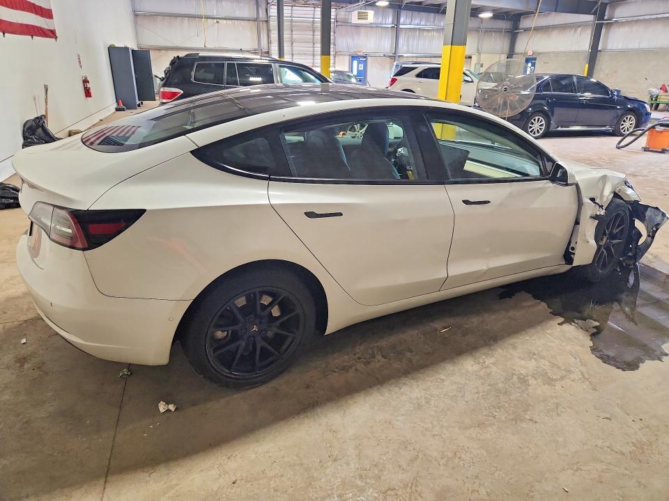 Photo 3 from auction – 2021 TESLA MODEL 3 with VIN 5YJ3E1EAXMF982150