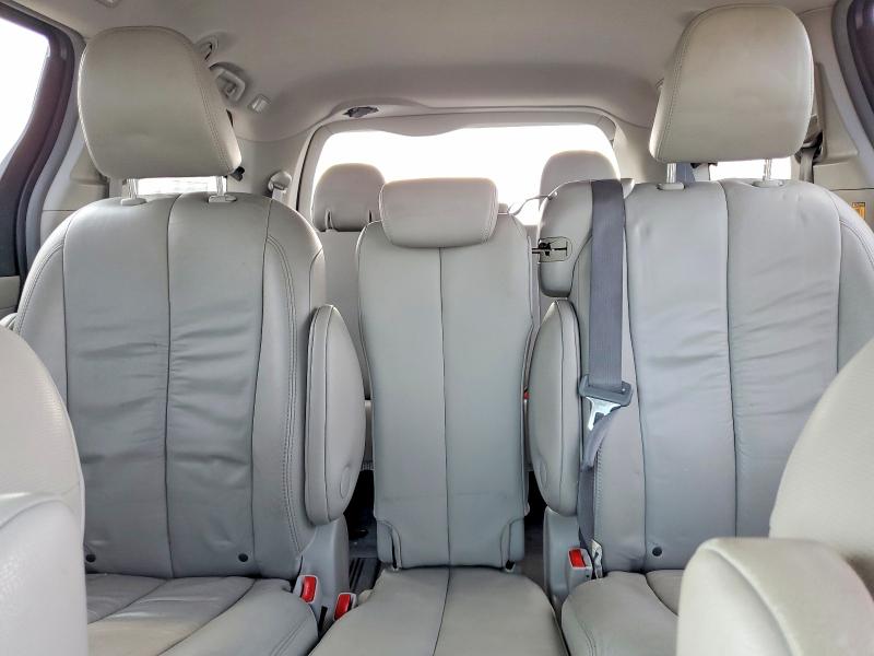 صورة رقم 10 من المزاد - 2011 TOYOTA SIENNA مع VIN 5TDYK3DC4BS081149