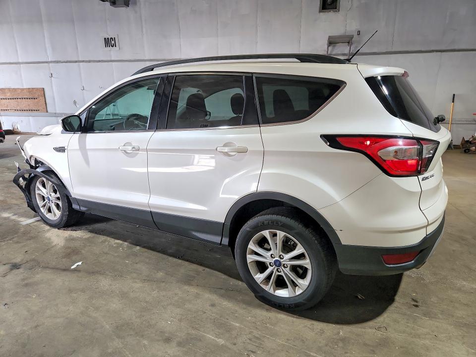 Photo 2 from auction – 2018 FORD ESCAPE with VIN 1FMCU9GD7JUB03033