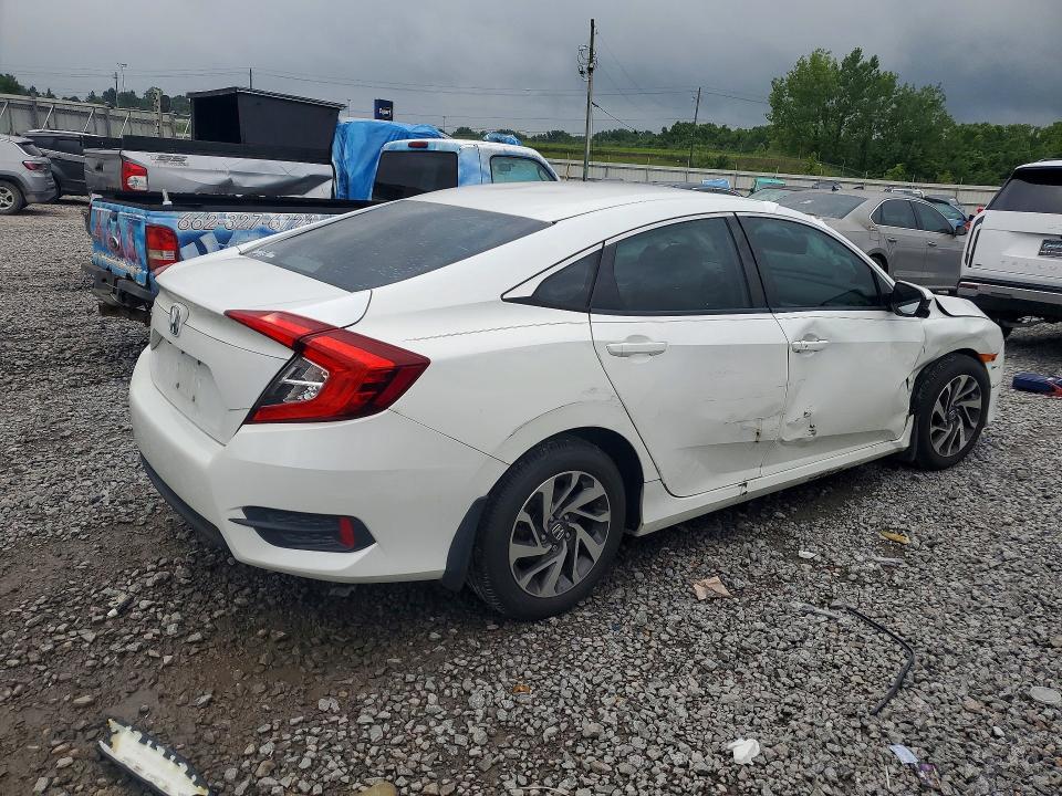 Photo 3 from auction – 2016 HONDA CIVIC with VIN 19XFC2F77GE093103