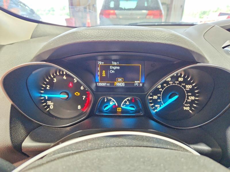 Foto 9 de la subasta – 2017 FORD ESCAPE con VIN 1FMCU0GD5HUE39253