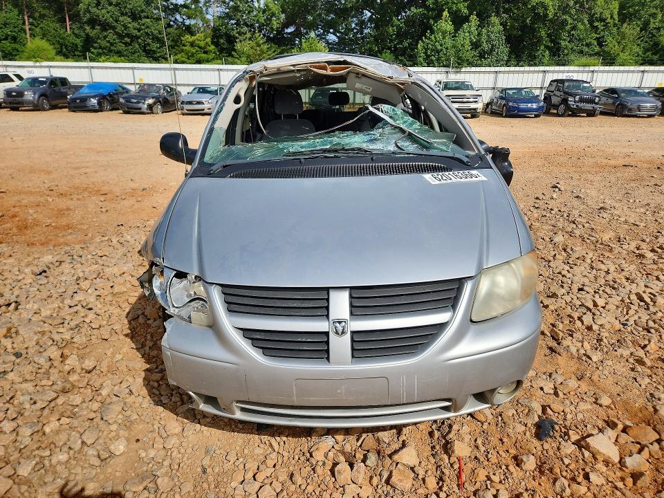 Photo 5 from auction – 2006 DODGE GRAND CARAVAN with VIN 2D4GP44L46R755594
