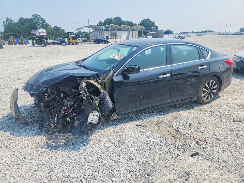 NISSAN ALTIMA 2017 with VIN 1N4AL3APXHC187658 - Photo from auction