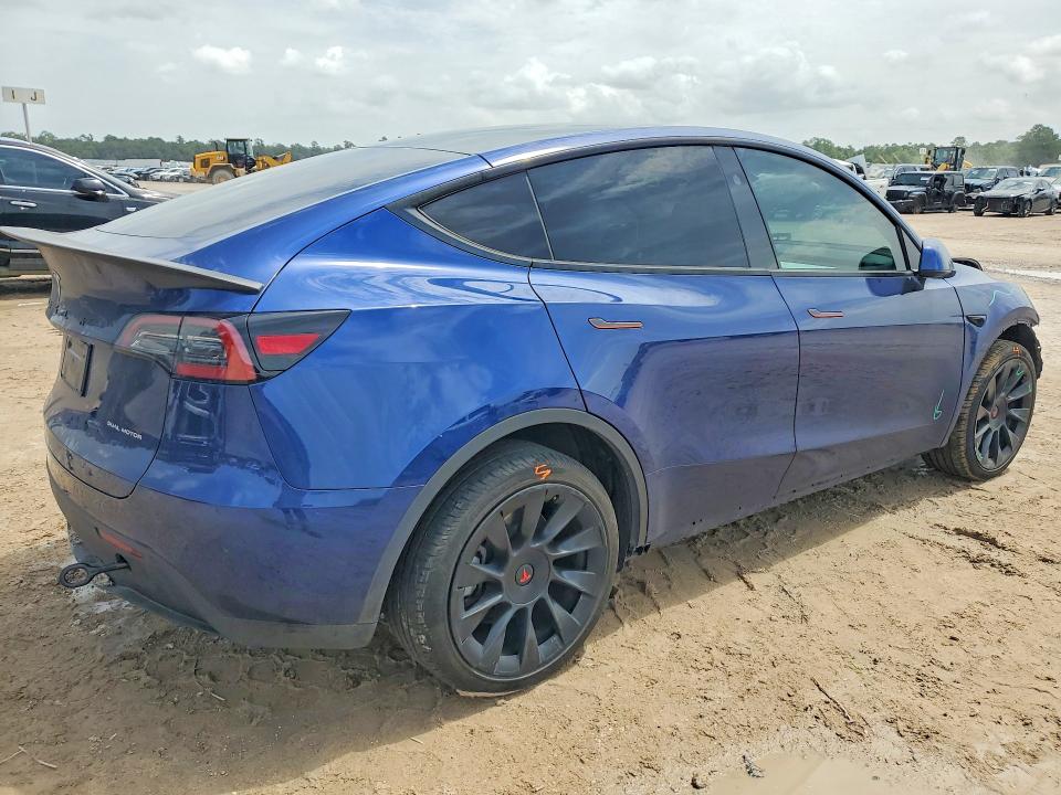 Photo 3 from auction – 2024 TESLA MODEL Y with VIN 7SAYGDEE1RA215170
