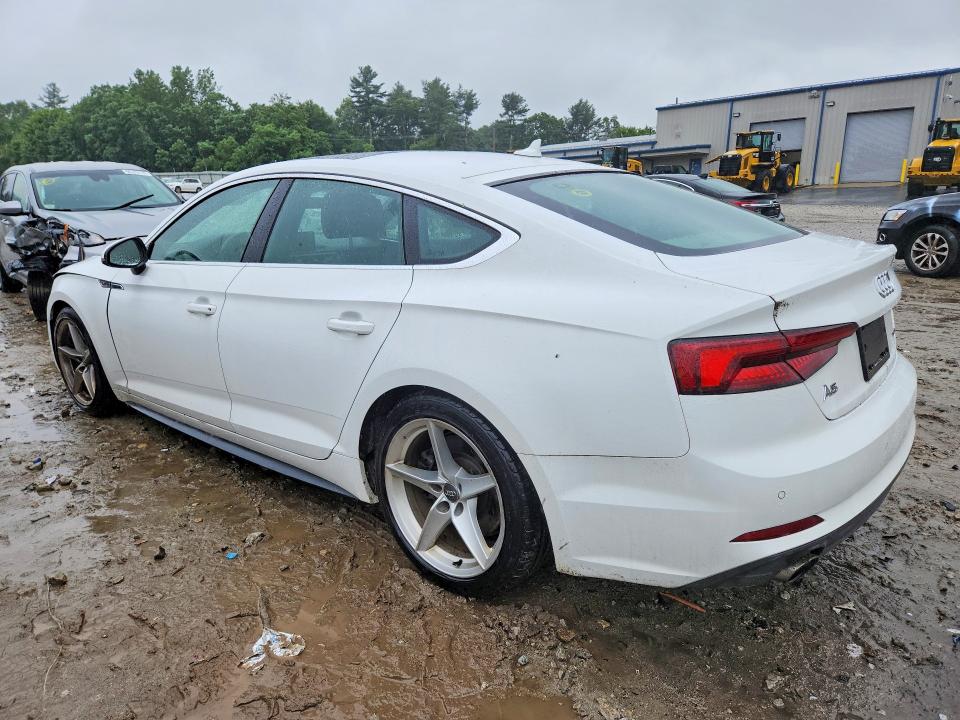 Photo 2 from auction – 2019 AUDI A5 with VIN WAUENCF59KA008586